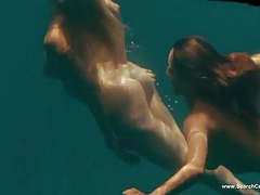 CumCommandos presents: Kelly brook & jessica szohr nude & sexy - piranha - hd