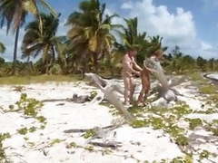 CumCommandos presents: Beach sex
