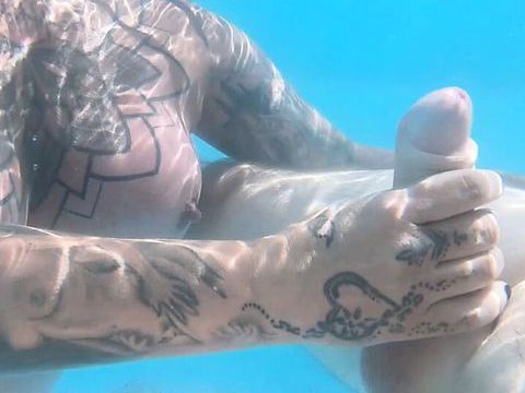 CumCommandos presents: Underwater bj pool fun with the creampies